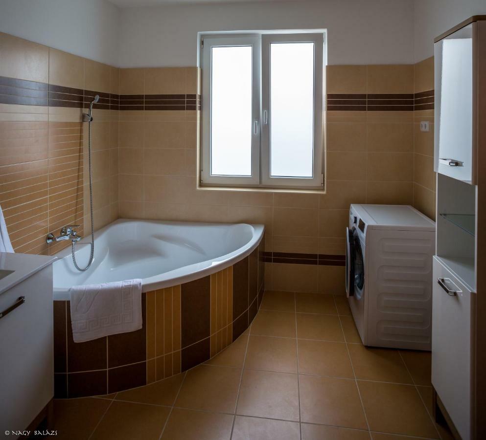 Ikon Apartman Hajdúszoboszló Exterior foto